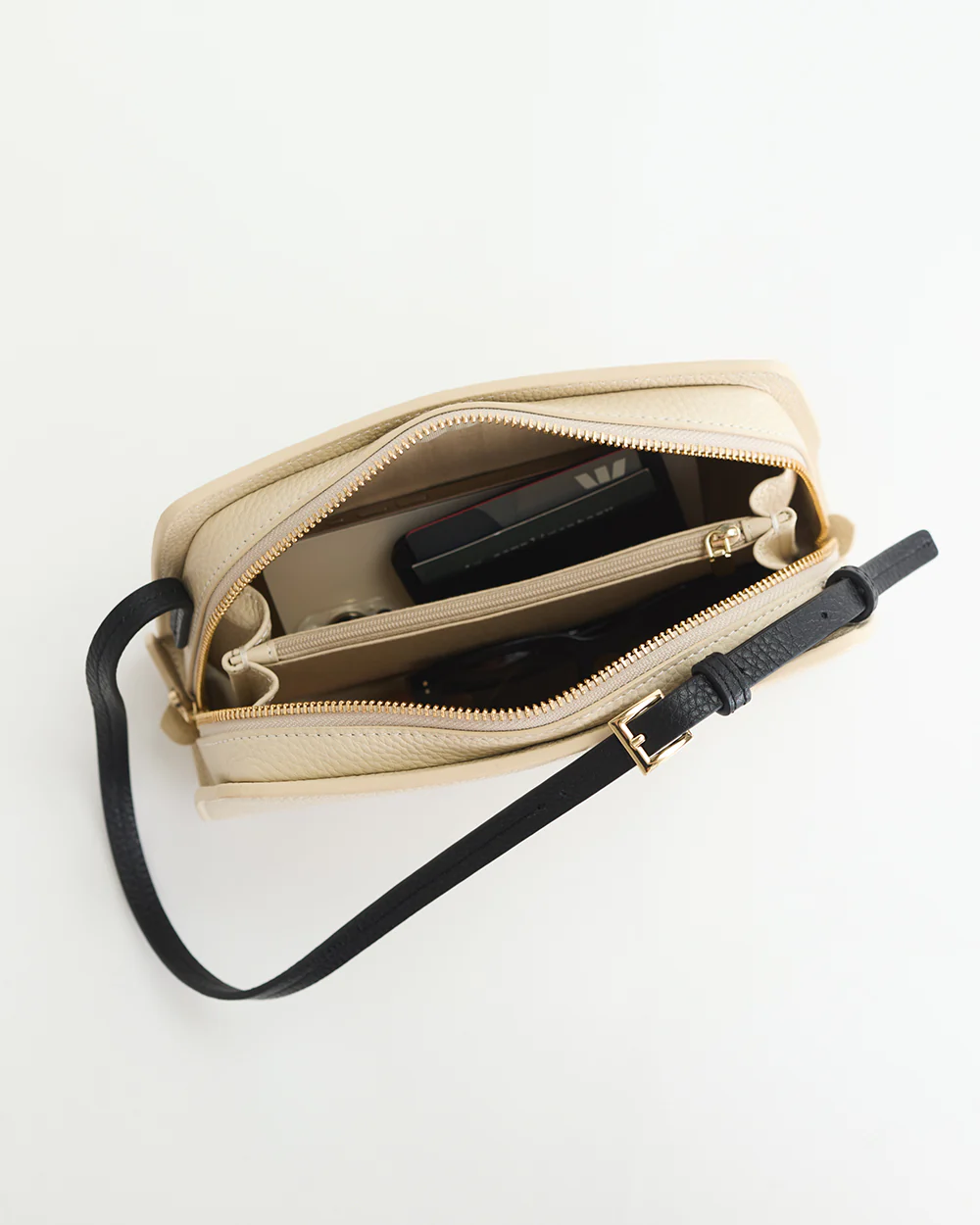 Clara Bag: Oat with Gold - Image 7