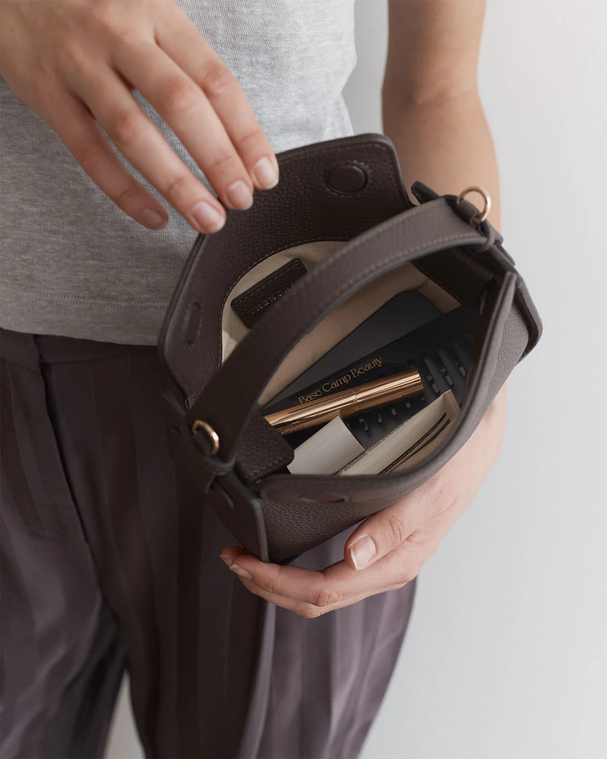 Mini Clementine Bag: Charcoal Pebbled Leather with Gold - Image 16